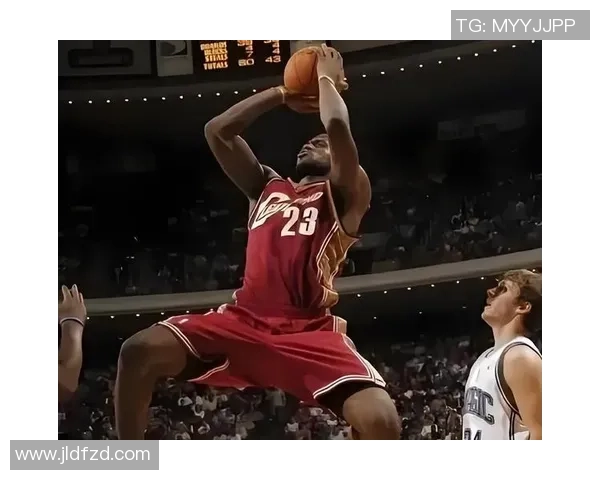 詹姆斯与安东尼巅峰对决精彩集锦回顾篮球传奇之路